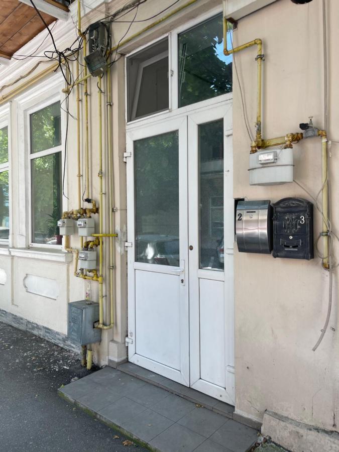 Cozzy Inn City Centre Constanta Exterior photo
